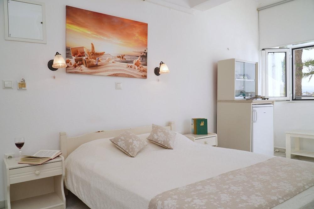 Studios Diogenis Naxos City Exteriör bild