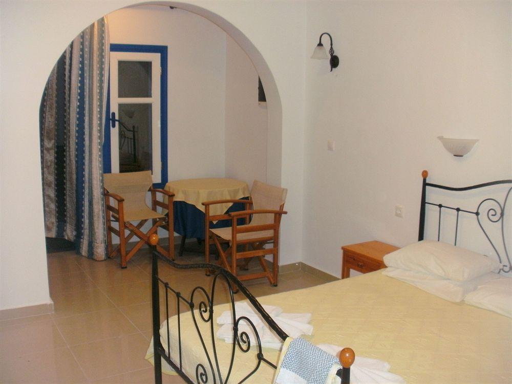 Studios Diogenis Naxos City Exteriör bild