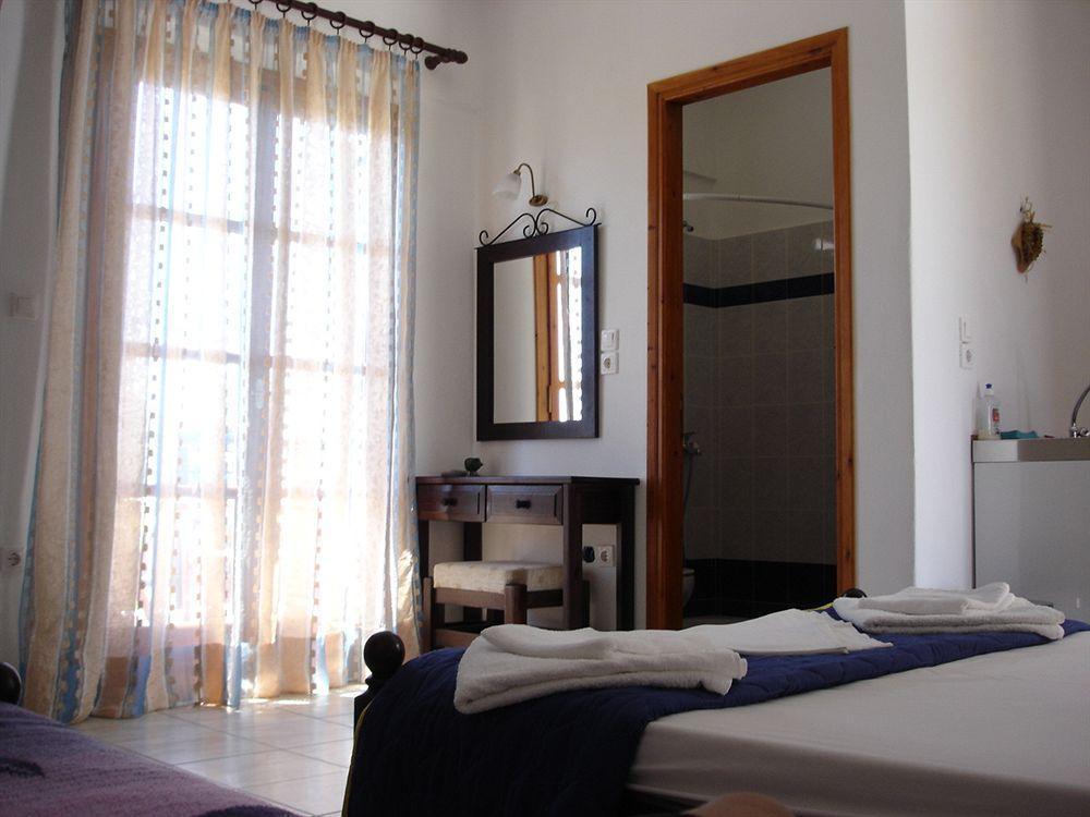 Studios Diogenis Naxos City Exteriör bild